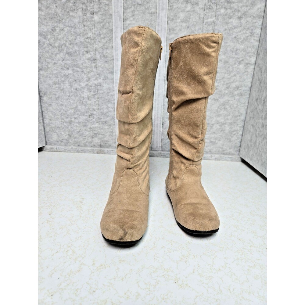 Hot Tomato Beige Slouch Boots 7 W, 1 inch heel Wide Calf(10 inch) Good condition
